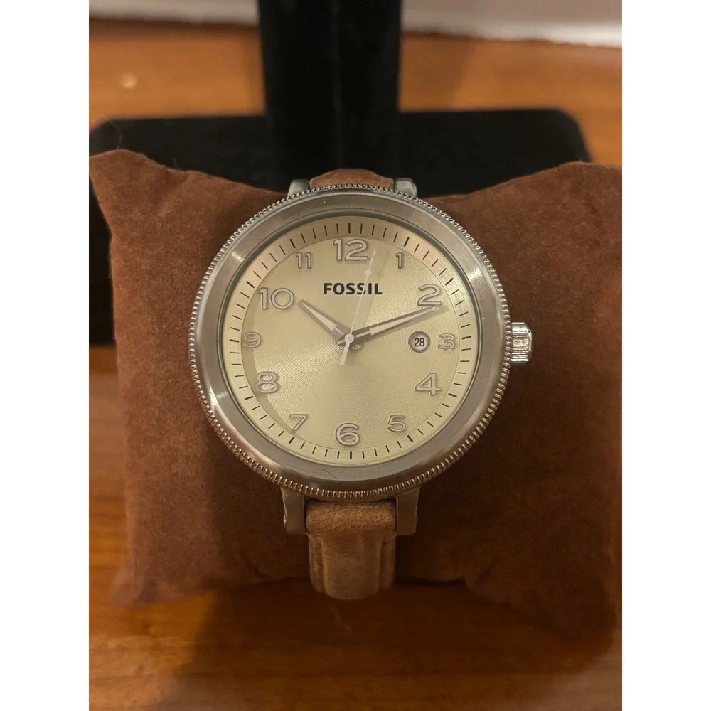 Fossil AM-4391 Women Watch Stainless Steel Tan Leather Band Date Window 10 ATM